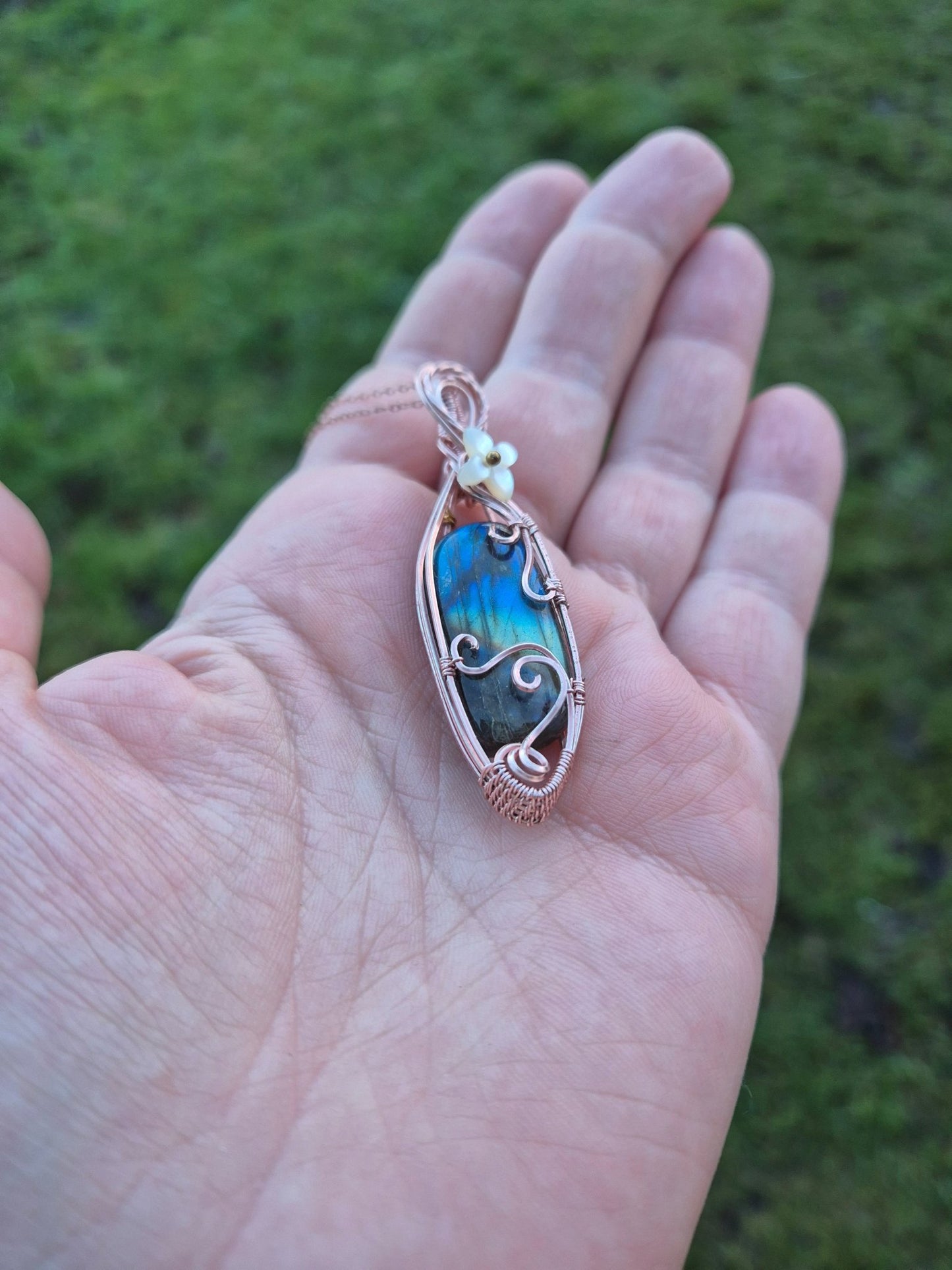 Ariadne Pendant - Daonna Designs