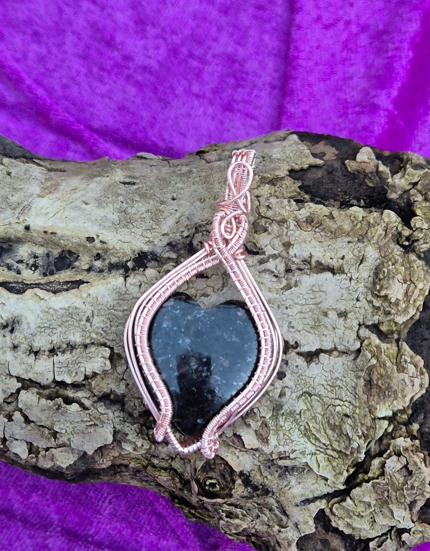 Margeurite Pendant - Daonna Designs