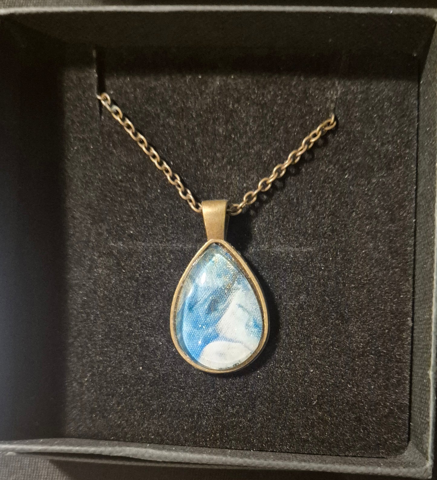 Hand-Painted Teardrop Pendant Necklace – Antique Bronze