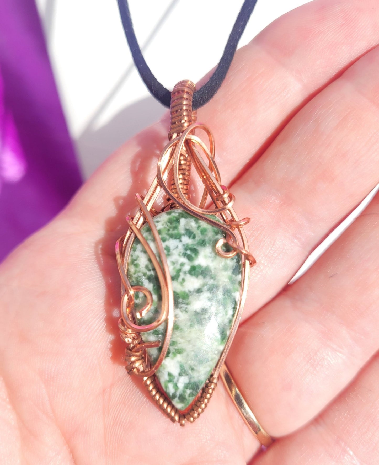 Moss Agate Pendant - Daonna Designs