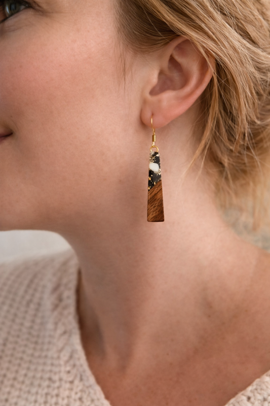 Gráinne Earrings Black and White